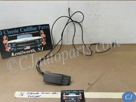 1971 1972 1973 1974 1975 1976 1977 1978 Cadillac Eldorado LEFT DRIVER SIDE TOP FENDER TURN SIGNAL LIGHT INDICATOR GUNSIGHT WITH FIBER OPTICS #1497483